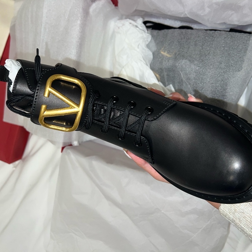 Valentino Garavani Logo Boots